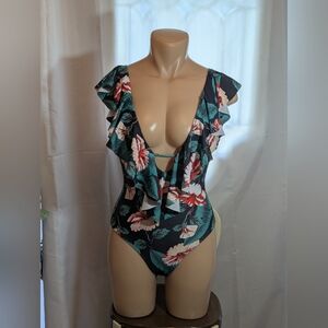 Sporlike Ruffle Swimsuit Size S NWT With Sarong